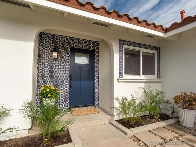 6460 Amberly St, San Diego, CA 92120