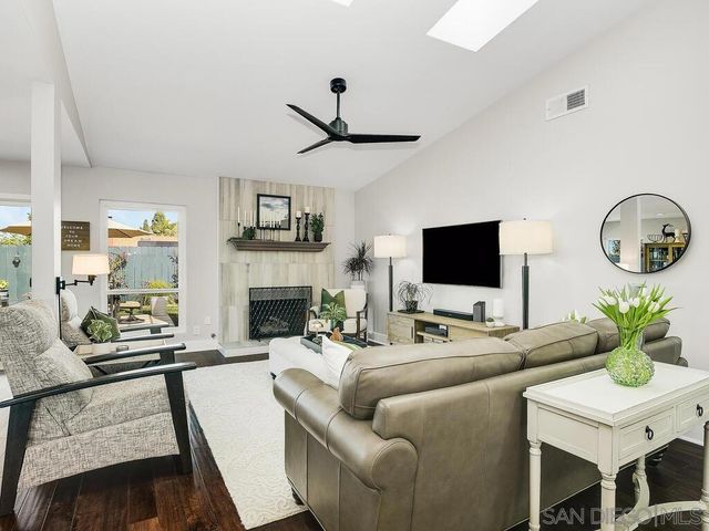 6460 Amberly St, San Diego, CA 92120