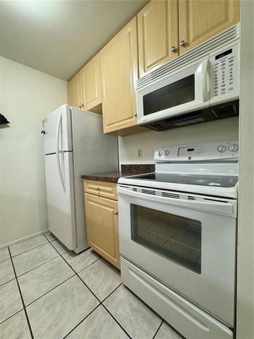 3610 59TH AVENUE W 3610, Bradenton, FL 34210