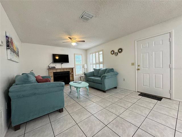 3610 59TH AVENUE W 3610, Bradenton, FL 34210