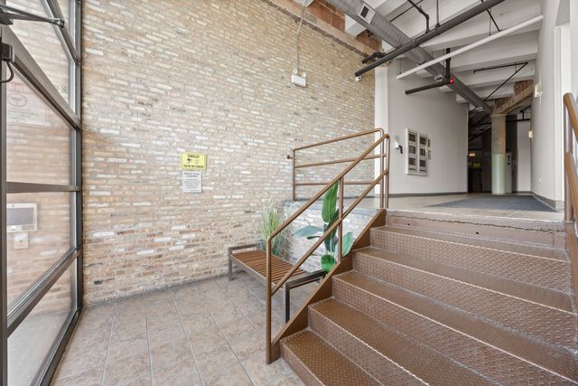 2310 S Canal Street 215, Chicago, IL 60616