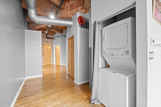 2310 S Canal Street 215, Chicago, IL 60616