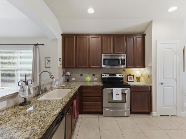 2305 Prescott Downs Drive, Denton, TX 76210