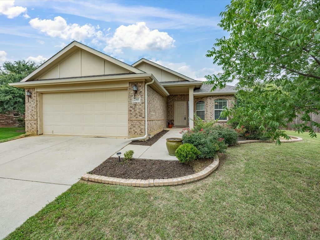 2305 Prescott Downs Drive, Denton, TX 76210