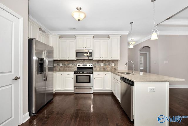 74 Moore Farm Circle NW 74, Huntsville, AL 35806