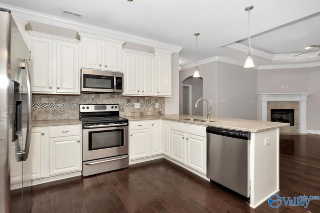 74 Moore Farm Circle NW 74, Huntsville, AL 35806