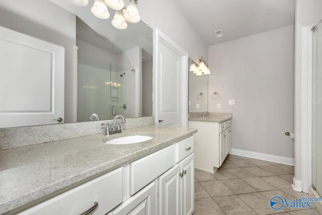 74 Moore Farm Circle NW 74, Huntsville, AL 35806