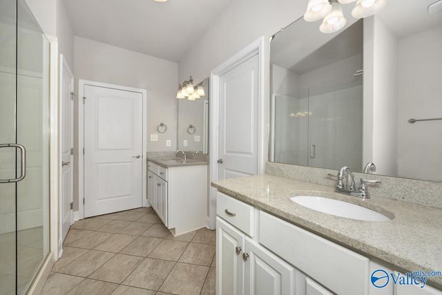 74 Moore Farm Circle NW 74, Huntsville, AL 35806