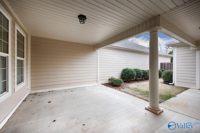 74 Moore Farm Circle NW 74, Huntsville, AL 35806