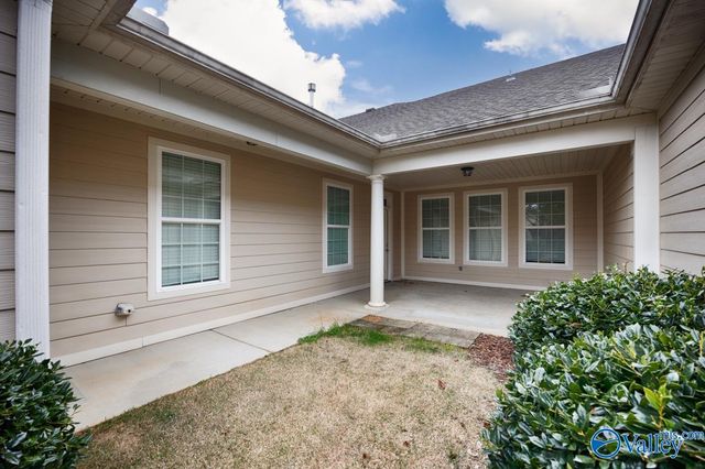 74 Moore Farm Circle NW 74, Huntsville, AL 35806