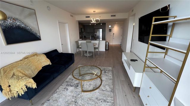 5350 NW 84 Avenue 1601, Doral, FL 33166