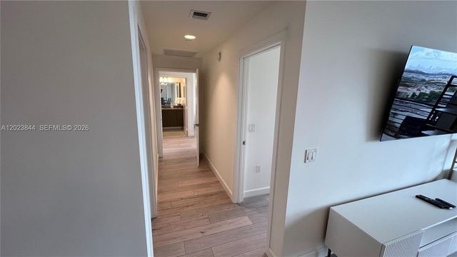 5350 NW 84 Avenue 1601, Doral, FL 33166