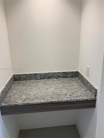 5350 NW 84 Avenue 1601, Doral, FL 33166
