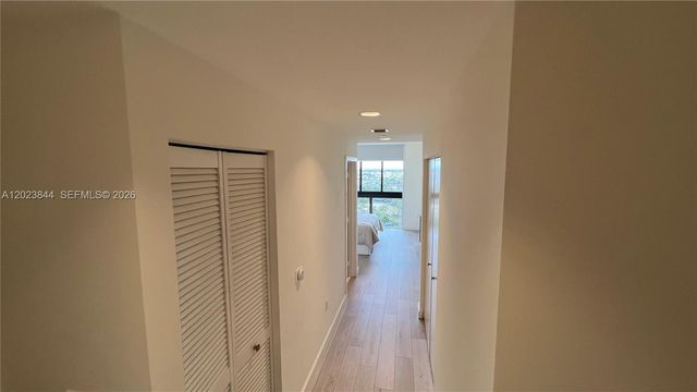 5350 NW 84 Avenue 1601, Doral, FL 33166