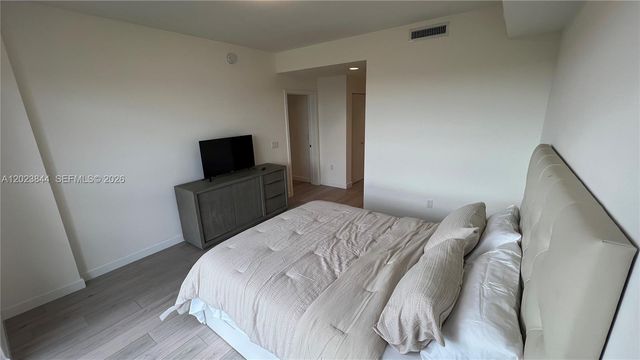 5350 NW 84 Avenue 1601, Doral, FL 33166