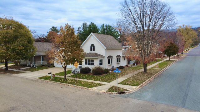 1111 N Central Avenue, Richland Center, WI 53581