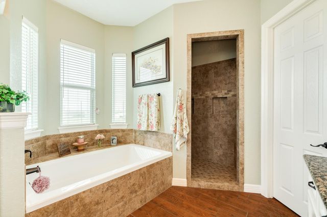 220 Kings Drive, Freeport, TX 77541