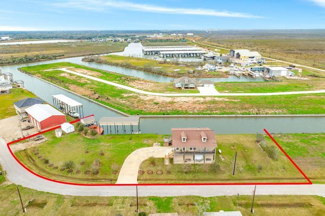 220 Kings Drive, Freeport, TX 77541