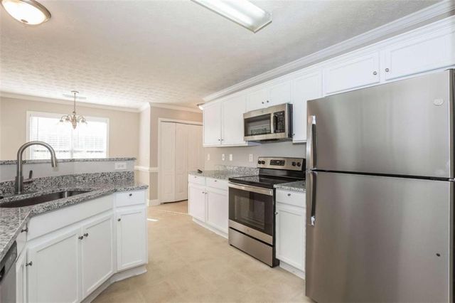 75 S Greenfield Circle S, Covington, GA 30016