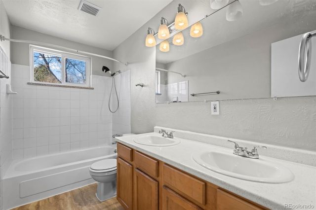 327 Ingalls Street, Lakewood, CO 80226