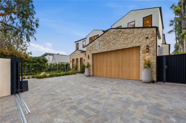 4447 Matilija, Sherman Oaks, CA 91423