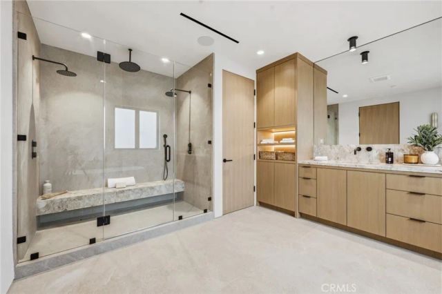 4447 Matilija, Sherman Oaks, CA 91423
