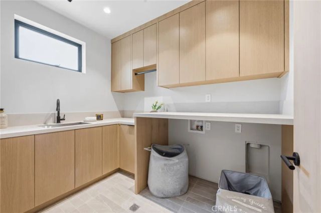 4447 Matilija, Sherman Oaks, CA 91423