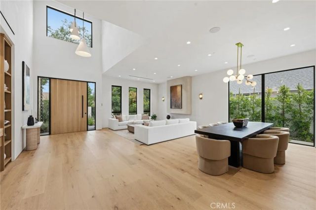 4447 Matilija, Sherman Oaks, CA 91423