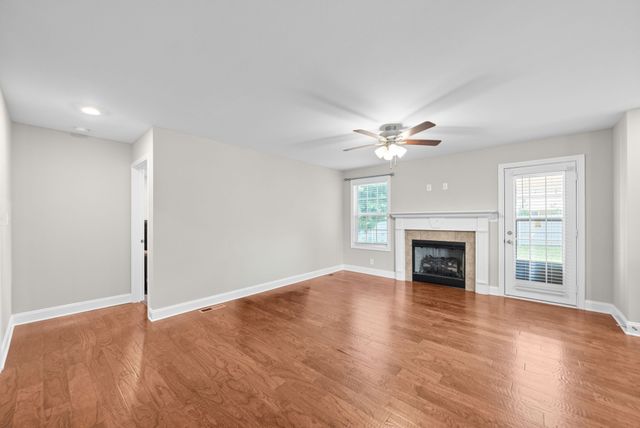 2362 Danbury Dr, Clarksville, TN 37042