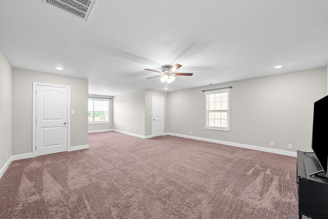 2362 Danbury Dr, Clarksville, TN 37042