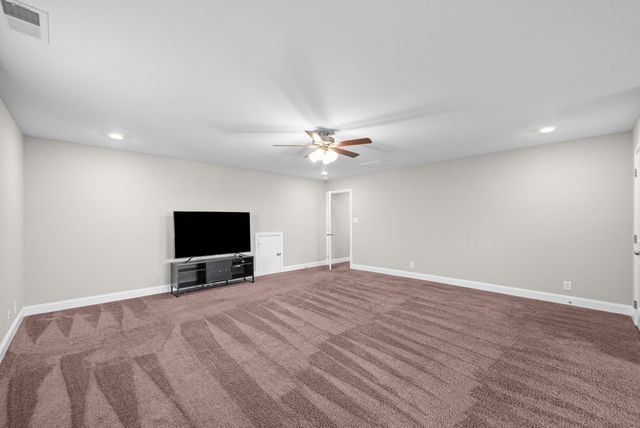2362 Danbury Dr, Clarksville, TN 37042