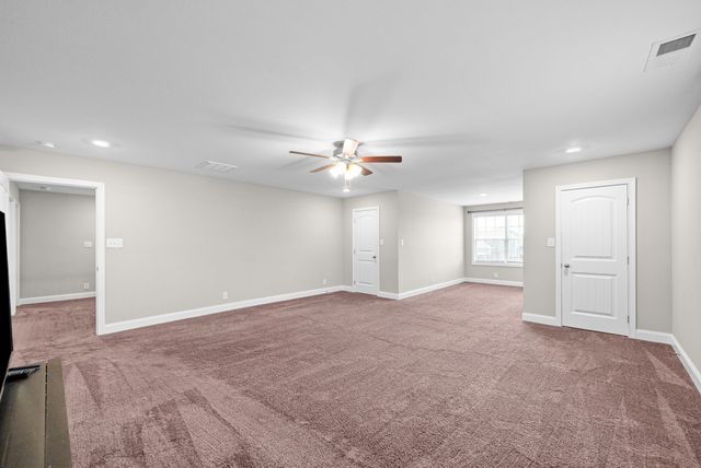 2362 Danbury Dr, Clarksville, TN 37042
