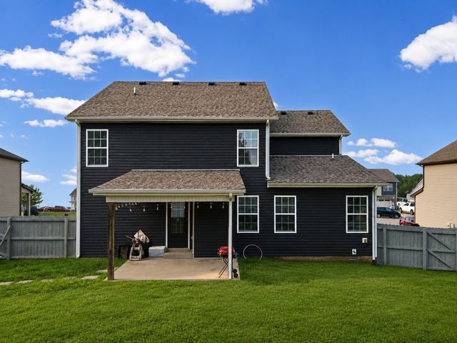 2362 Danbury Dr, Clarksville, TN 37042