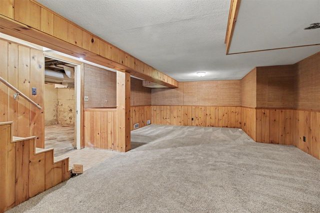 401 W Keech Avenue, Ann Arbor, MI 48103