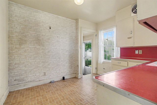 401 W Keech Avenue, Ann Arbor, MI 48103
