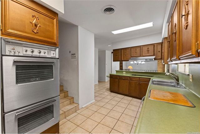 11630 Sandman, San Antonio, TX 78216