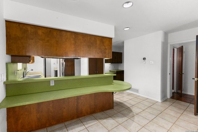 11630 Sandman, San Antonio, TX 78216