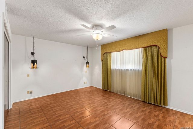 11630 Sandman, San Antonio, TX 78216