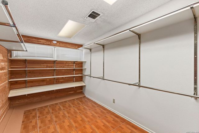 11630 Sandman, San Antonio, TX 78216