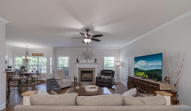 4515 Blairmont Drive SE, Owens Cross Roads, AL 35763