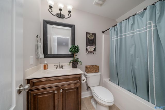 4515 Blairmont Drive SE, Owens Cross Roads, AL 35763