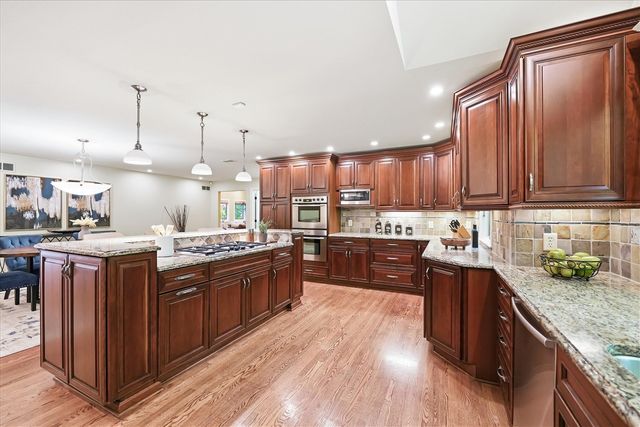 521 Rock Creek Drive, Ann Arbor, MI 48104