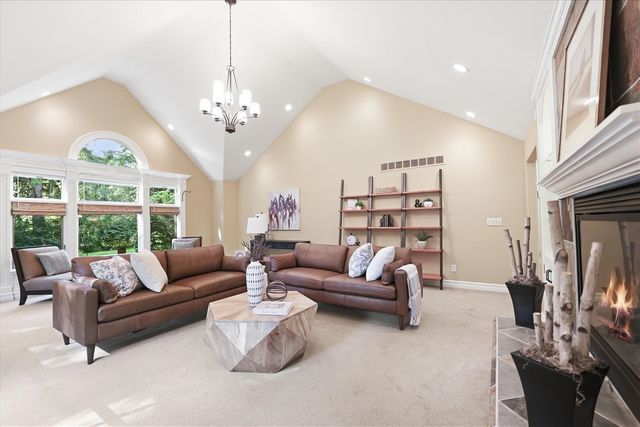 521 Rock Creek Drive, Ann Arbor, MI 48104