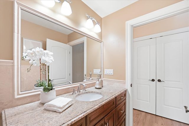 521 Rock Creek Drive, Ann Arbor, MI 48104