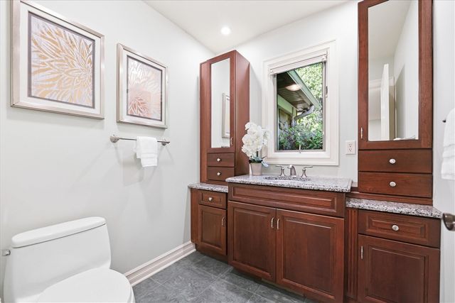 521 Rock Creek Drive, Ann Arbor, MI 48104