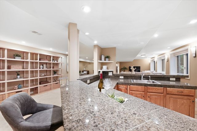 521 Rock Creek Drive, Ann Arbor, MI 48104