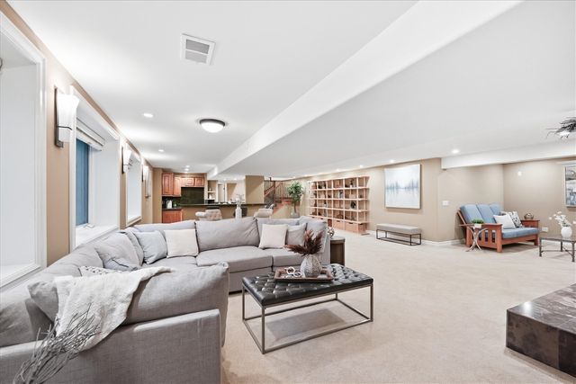 521 Rock Creek Drive, Ann Arbor, MI 48104