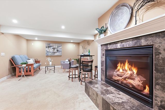 521 Rock Creek Drive, Ann Arbor, MI 48104