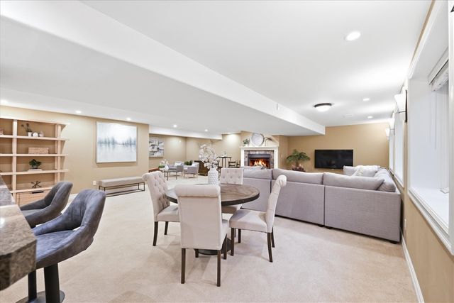521 Rock Creek Drive, Ann Arbor, MI 48104