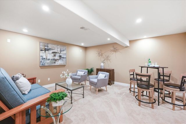 521 Rock Creek Drive, Ann Arbor, MI 48104